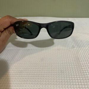 Ray-Ban Classic Black Sunglasses
